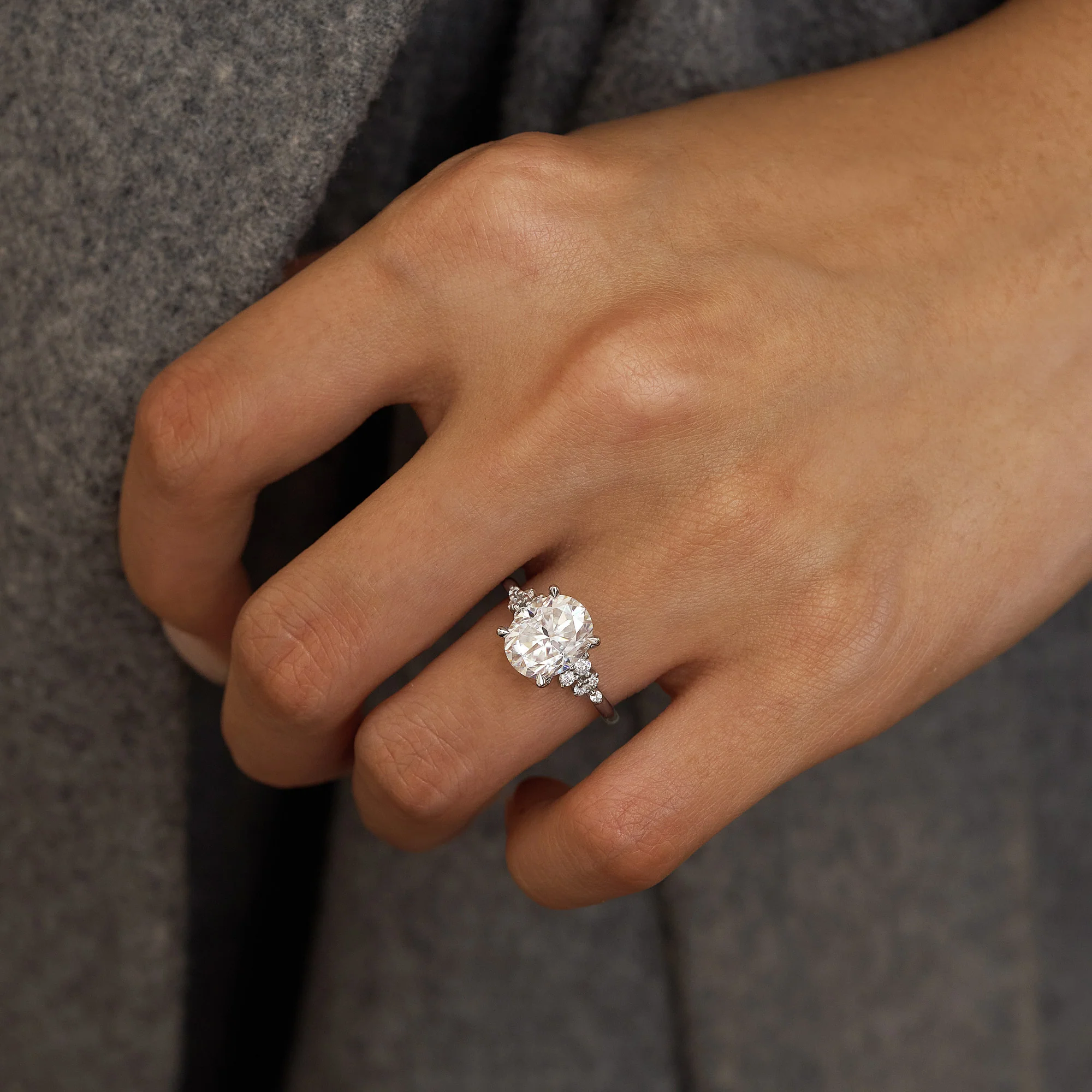 Floral Bloom Oval Cut Moissanite Engagement Ring - Image 11