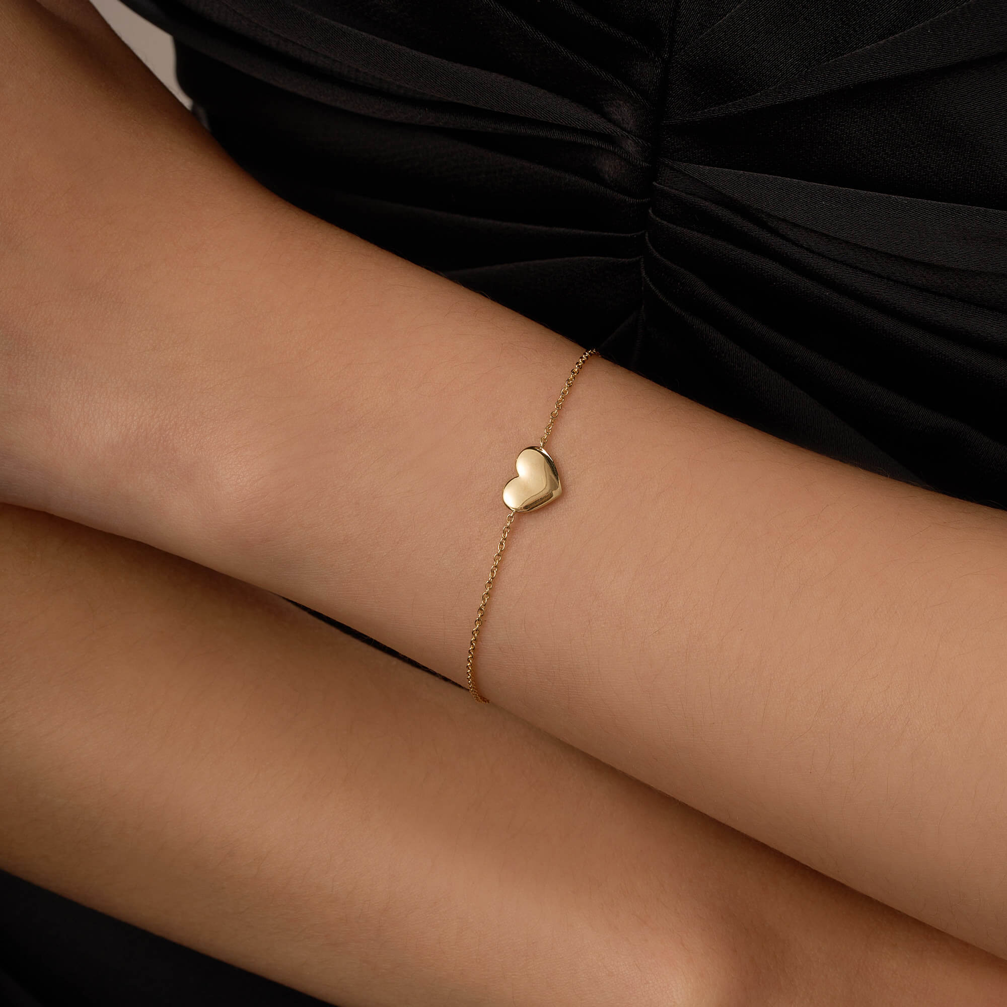 Heart Pendant Chain Bracelet in 14K Gold - Image 4