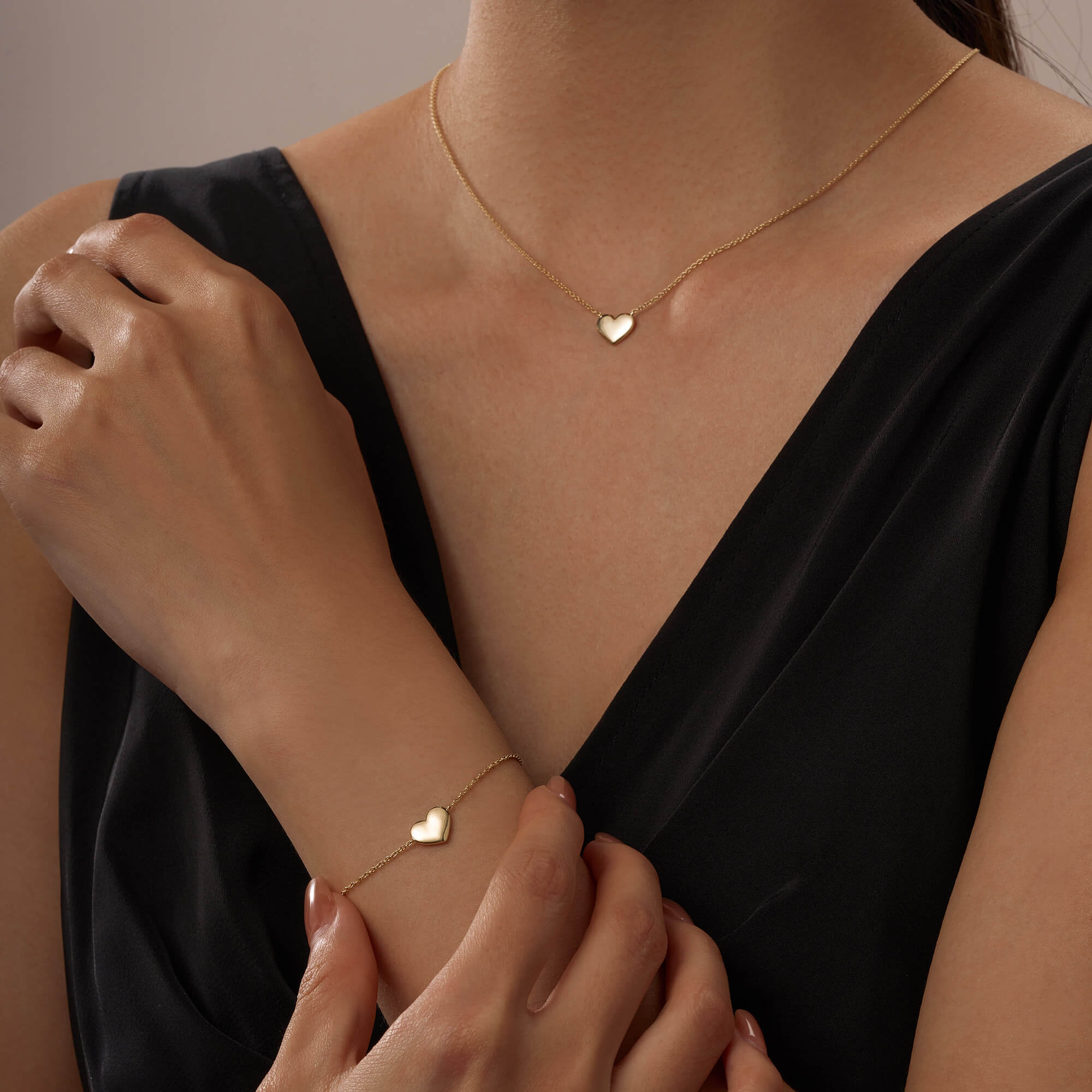 Heart Pendant Chain Bracelet in 14K Gold - Image 6