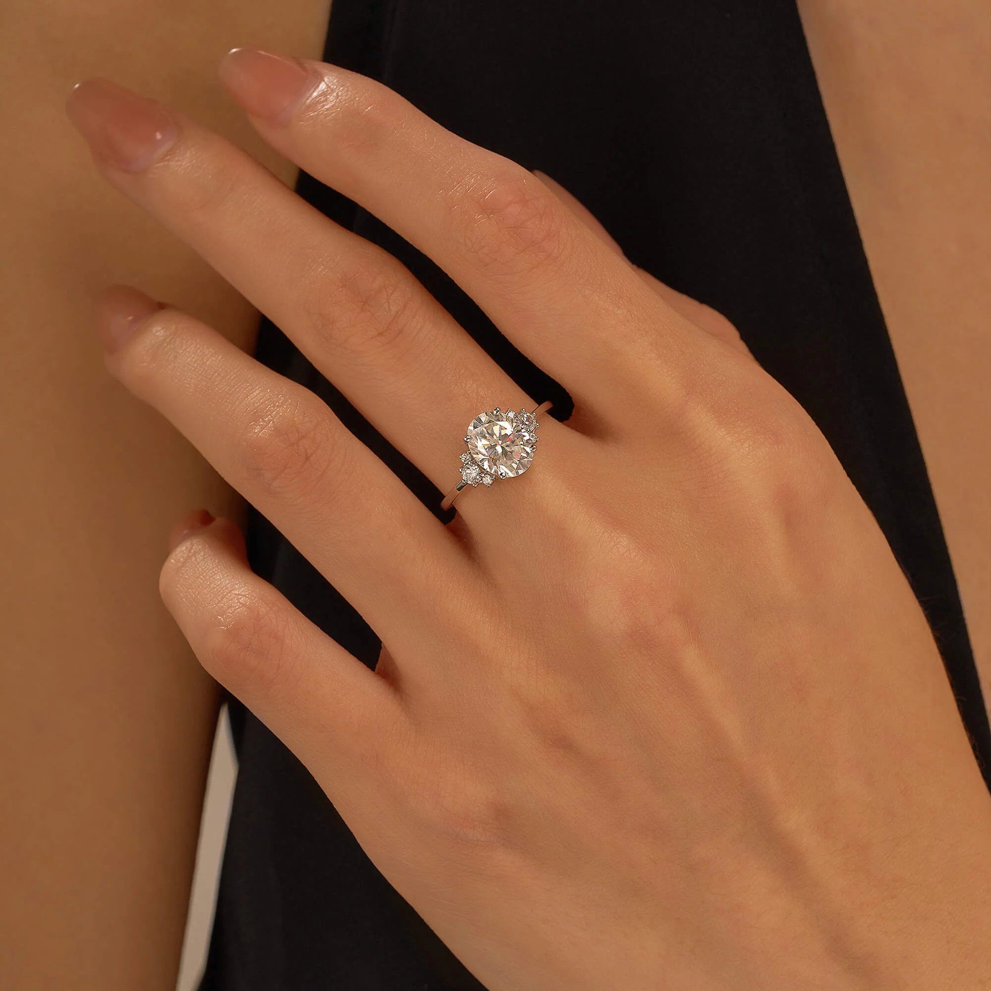 Oval and Round Cut Moissanite Cluster Ring - Image 10
