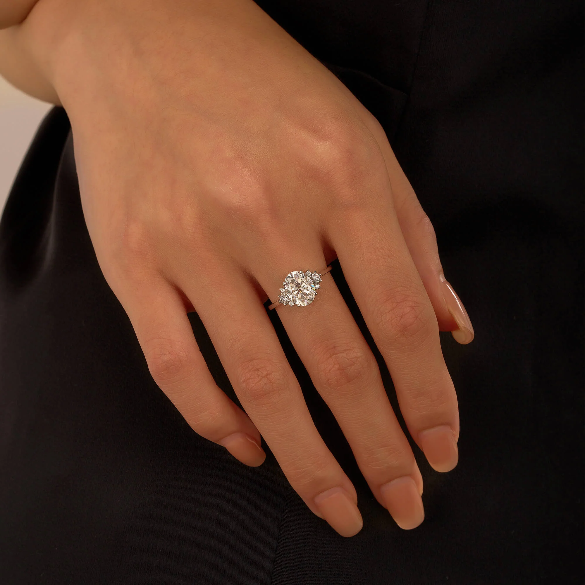Oval and Round Cut Moissanite Cluster Ring - Image 12