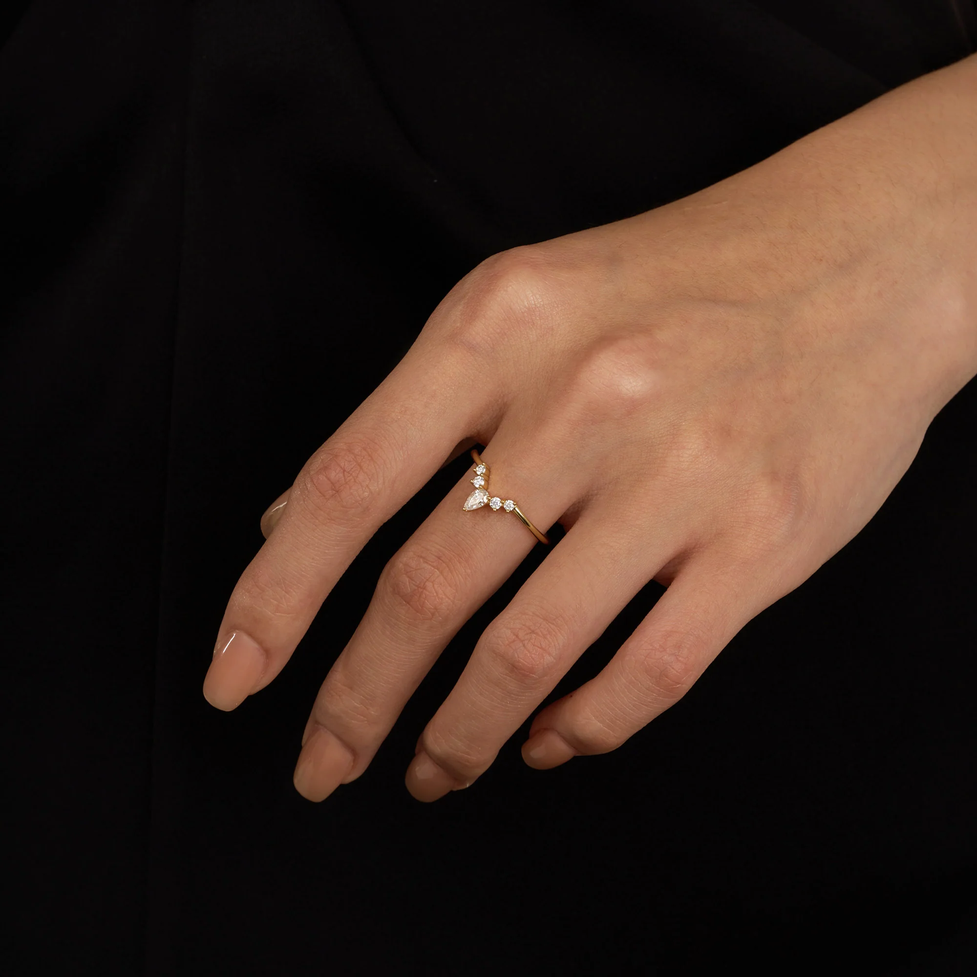 Pear Round Moissanite Curved Band Ring - Image 12