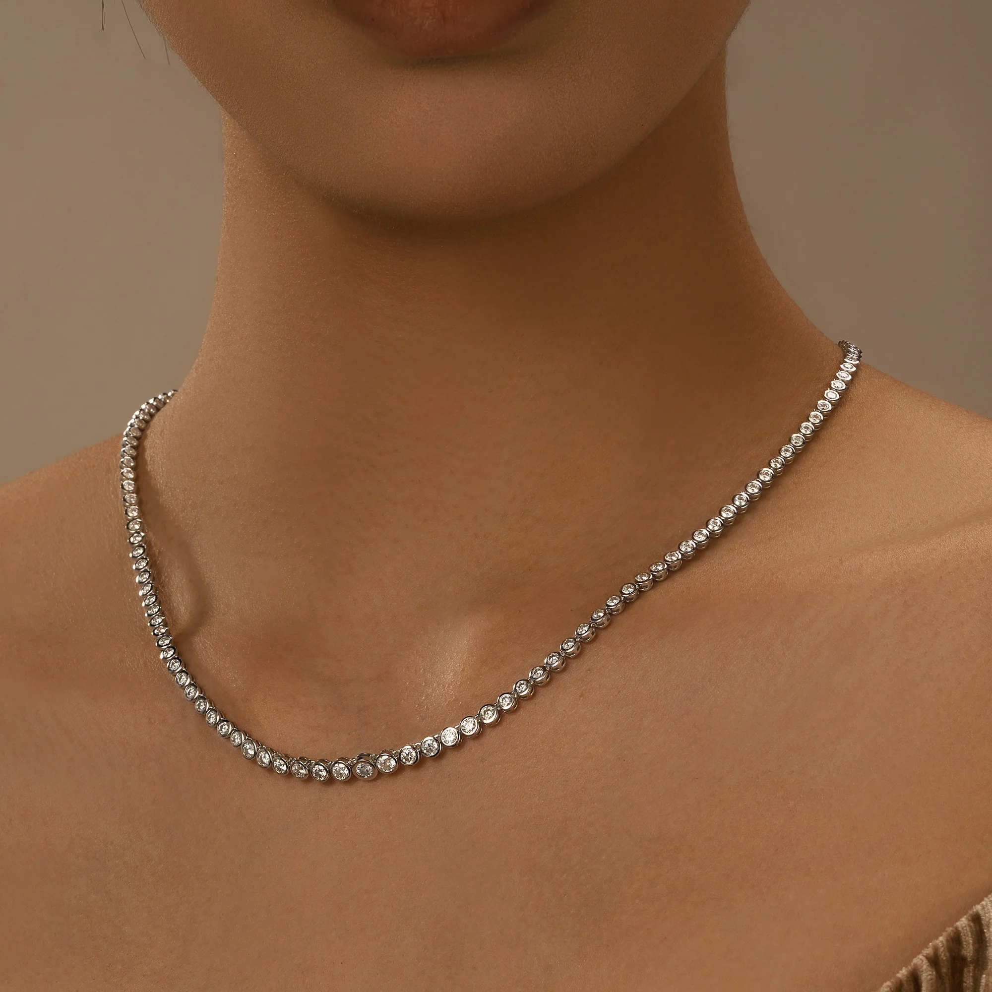 Stunning Moissanite Tennis Necklace with Classic Clasp - Image 15
