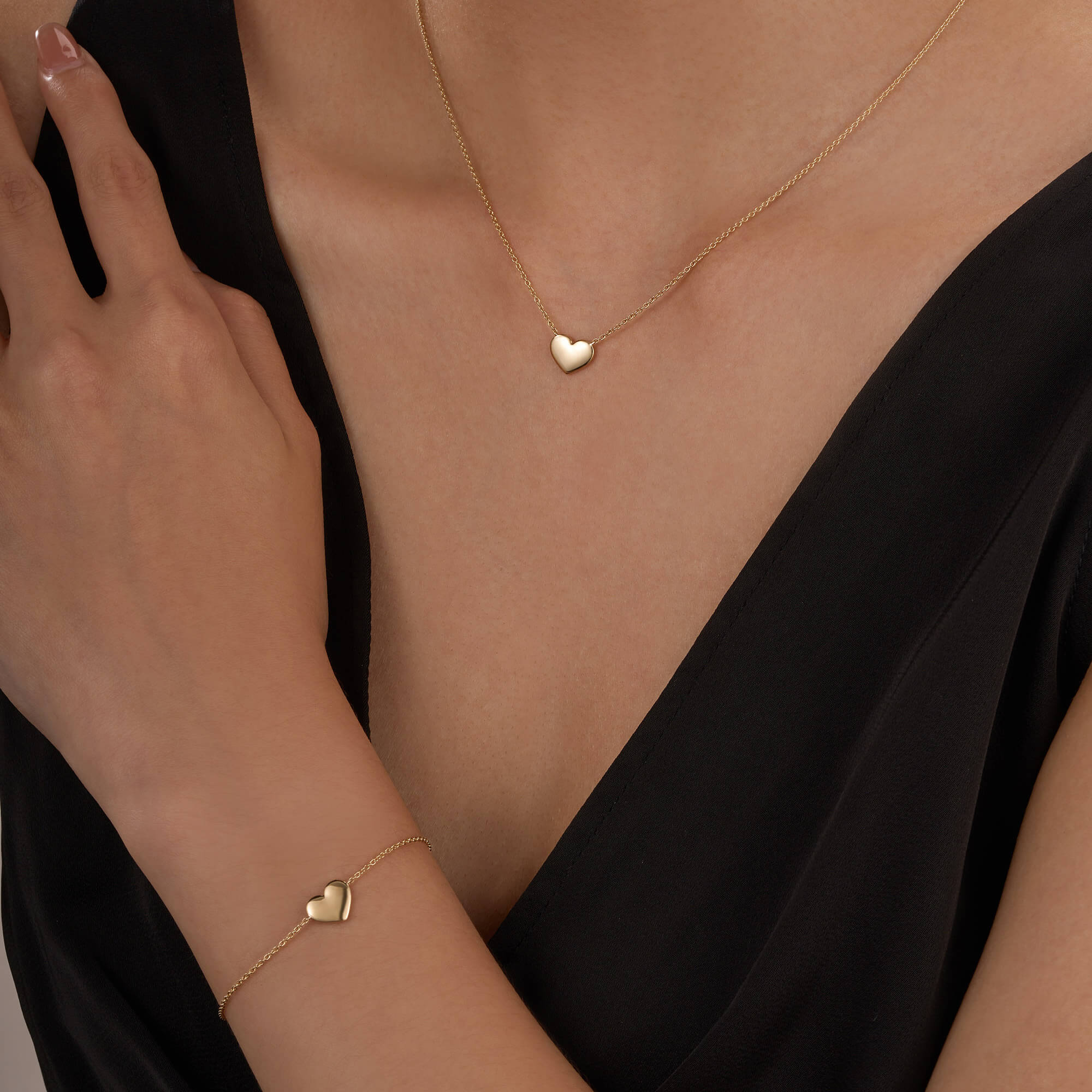 Timeless Heart Pendant Chain Necklace in 14K Gold - Image 6
